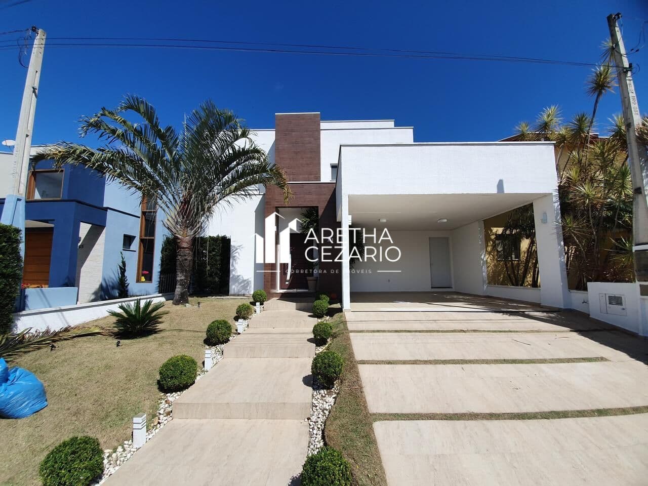 Sobrado Alto Padrão com 03 suítes para venda, 280m² - Campos do Conde Chambord - Tremembé - SP