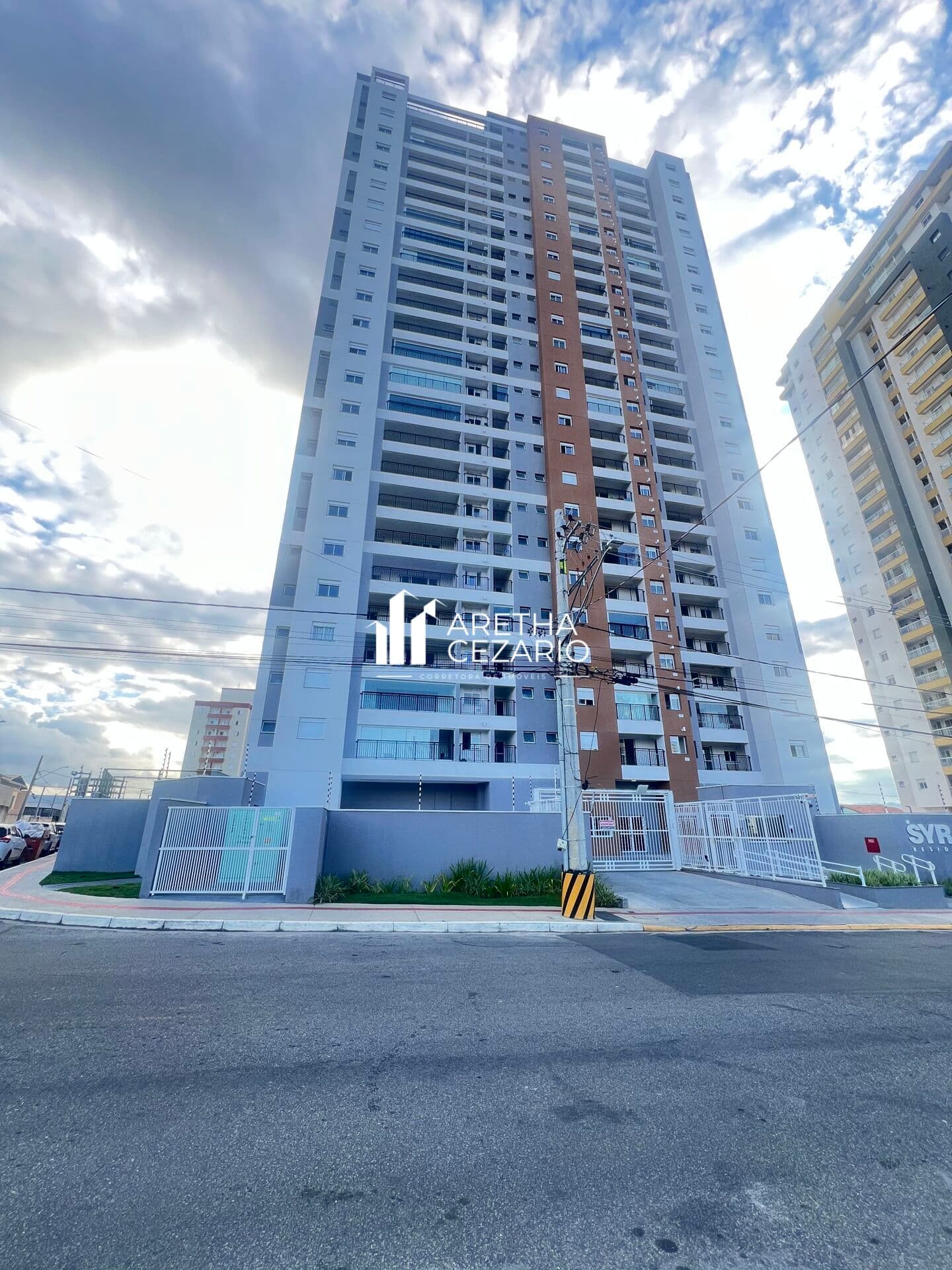Apartamento Alto Padrão com 03 Dormitórios sendo uma suíte à venda, 108m² por R$ 575.000,00 - Esplanada Independência - Taubaté - SP