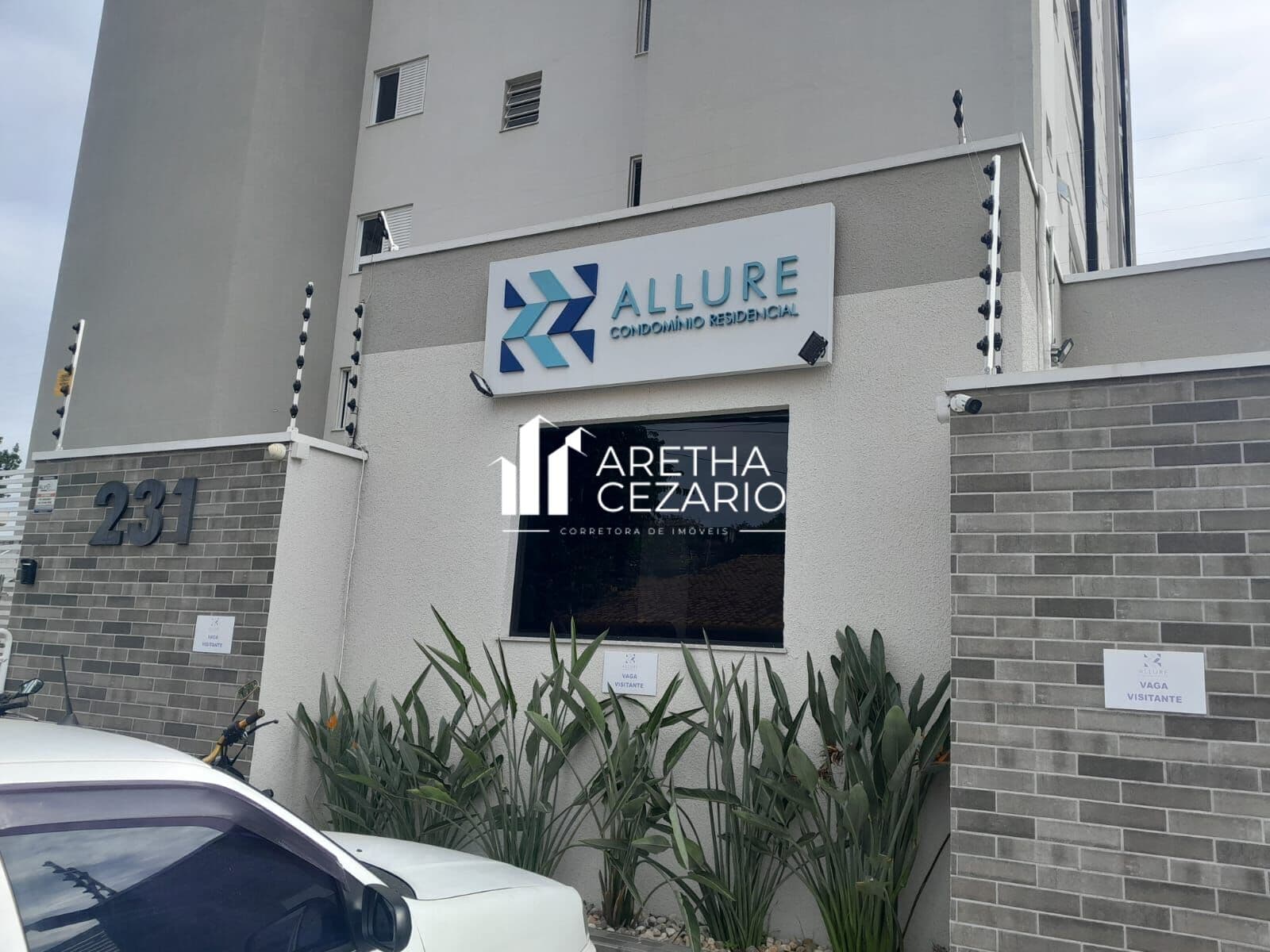 Apartamento com 02 dormitórios sendo uma suíte à venda,72m² por R$ 410.000 - Esplanada Independência - Taubaté - SP