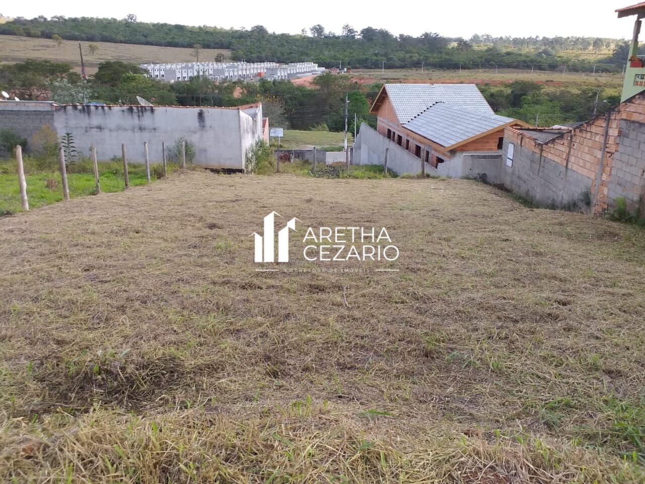 Terreno à Venda, 375m² por R$168.000 - Residencial Estoril - Taubaté - SP