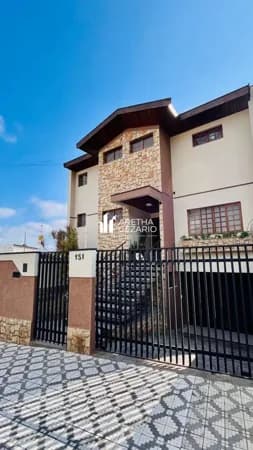 Sobrado com 05 dormitórios sendo uma suíte máster à venda - 320 m²por R$ 1.250.000 - Centro - Taubaté -SP