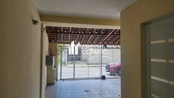 Casa com 04 Dormitórios sendo uma suíte à venda, 196m² Por R$700.000 - Jardim Independência - Taubaté - SP