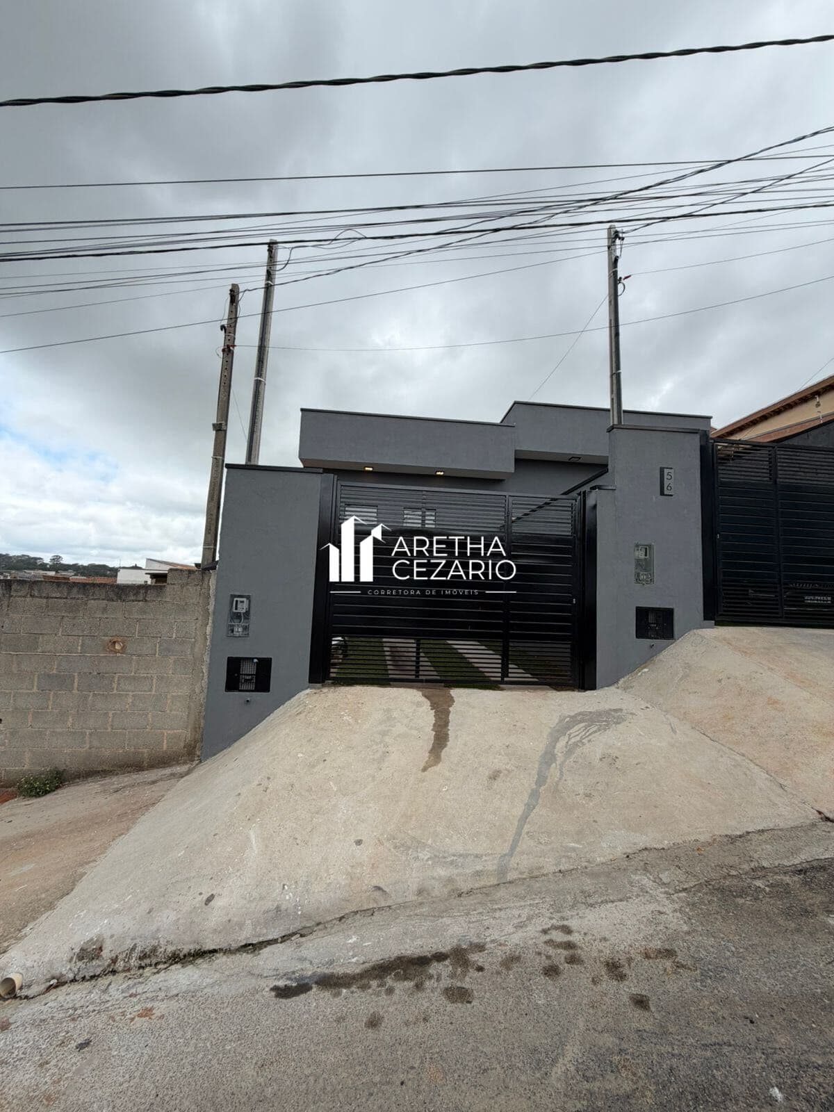Casa com 02 Dormitórios sendo uma suíte à venda - Residencial Jardim Continental II - Taubaté - SP
