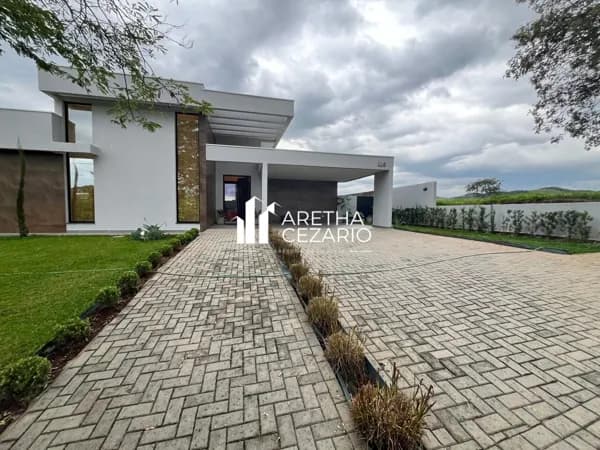 Casa Térrea com 03 dormitórios sendo uma suíte à venda - 245,55m² - Condomínio Reserva Altos do Cataguá - Taubaté - SP
