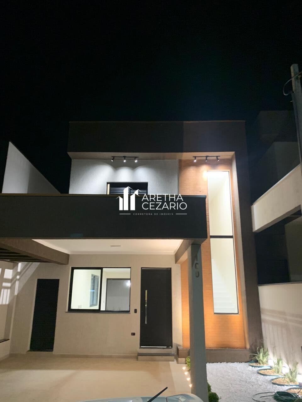 Sobrado com 03 dormitórios sendo uma suíte - 143m² - Condomínio Residencial Recanto Tropical - Taubaté - SP