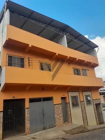 Sobrado em Leopoldina - Bela Vista