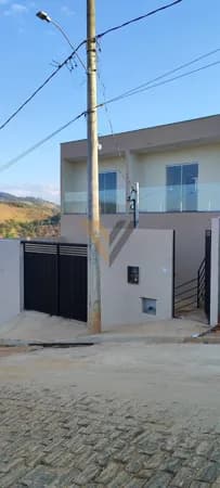 Casa em Leopoldina - Monte Verde