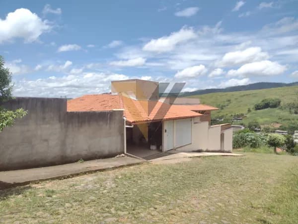 Sobrado em Leopoldina - Três Cruzes
