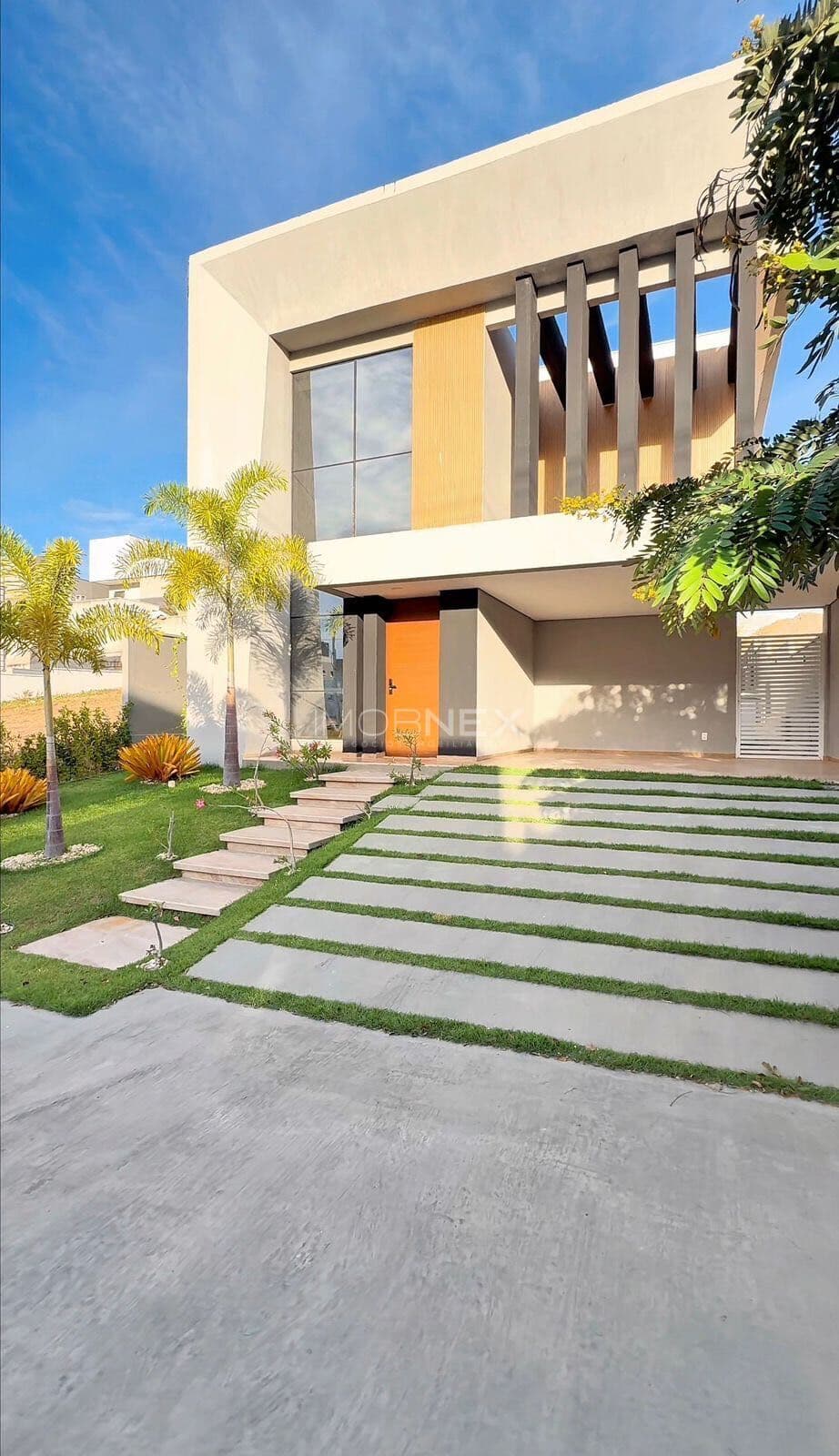 CIDADE ALPHA - CASA DUPLEX NO TERRAS 2