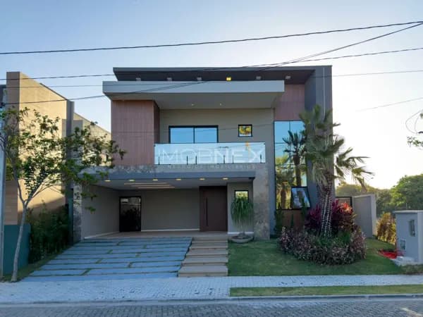 Casa duplex no exclusivo bairro Cidade Alpha, em Eusébio-CE