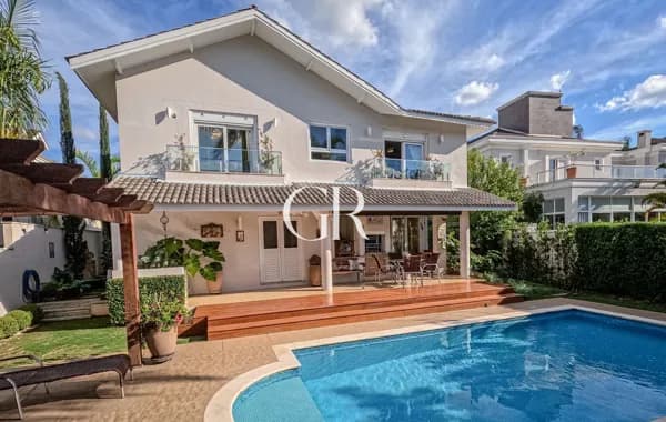 🏡 Casa Sofisticada no Tamboré 3 | 518m² | 4 Suítes | Tecnologia e Sustentabilidade