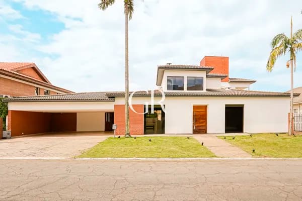 🏰 Casa Alpha 05 – 620m² em Terreno de 850m² com 4 Suítes, SPA com Hidromassagem e Espaços Versáteis