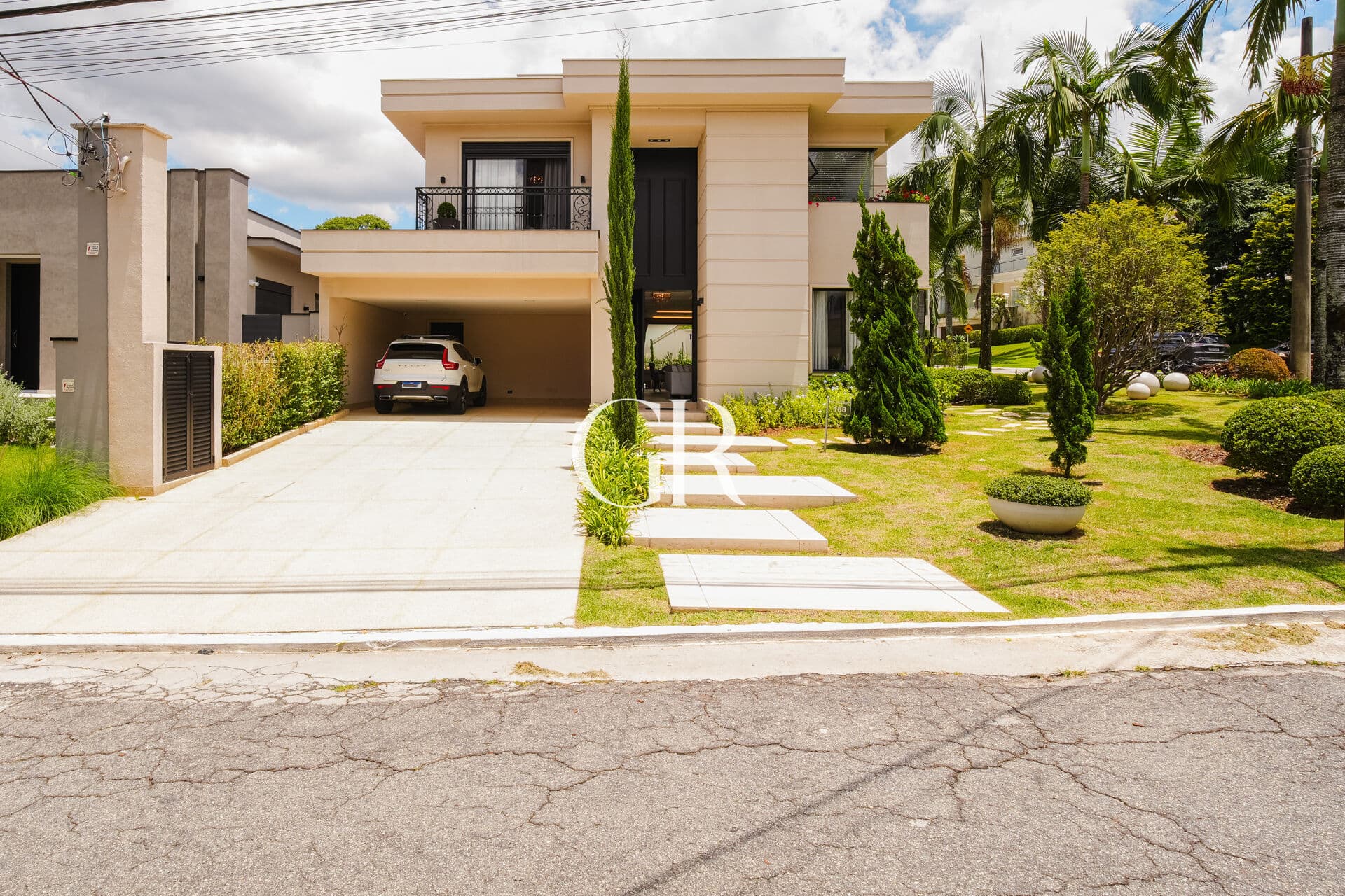 🏡 Casa Res. 18 do Forte | 417m² | 4 Suítes | Esquina | Mobiliada