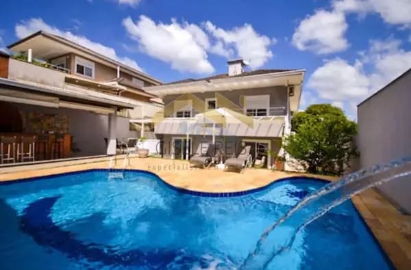 Casa à venda no bairro Tarumã em Santana de Parnaíba/SP