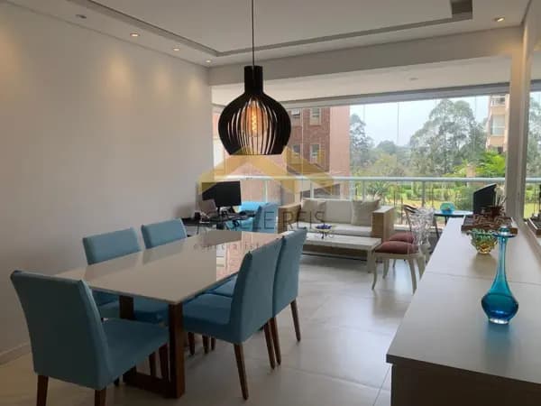 Apartamento à venda no bairro Tamboré em Santana de Parnaíba/SP
