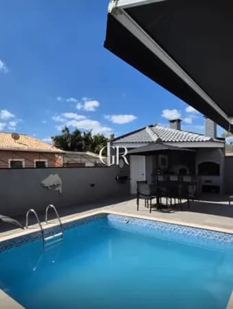 Casa em Santana de Parnaíba - Alphaville