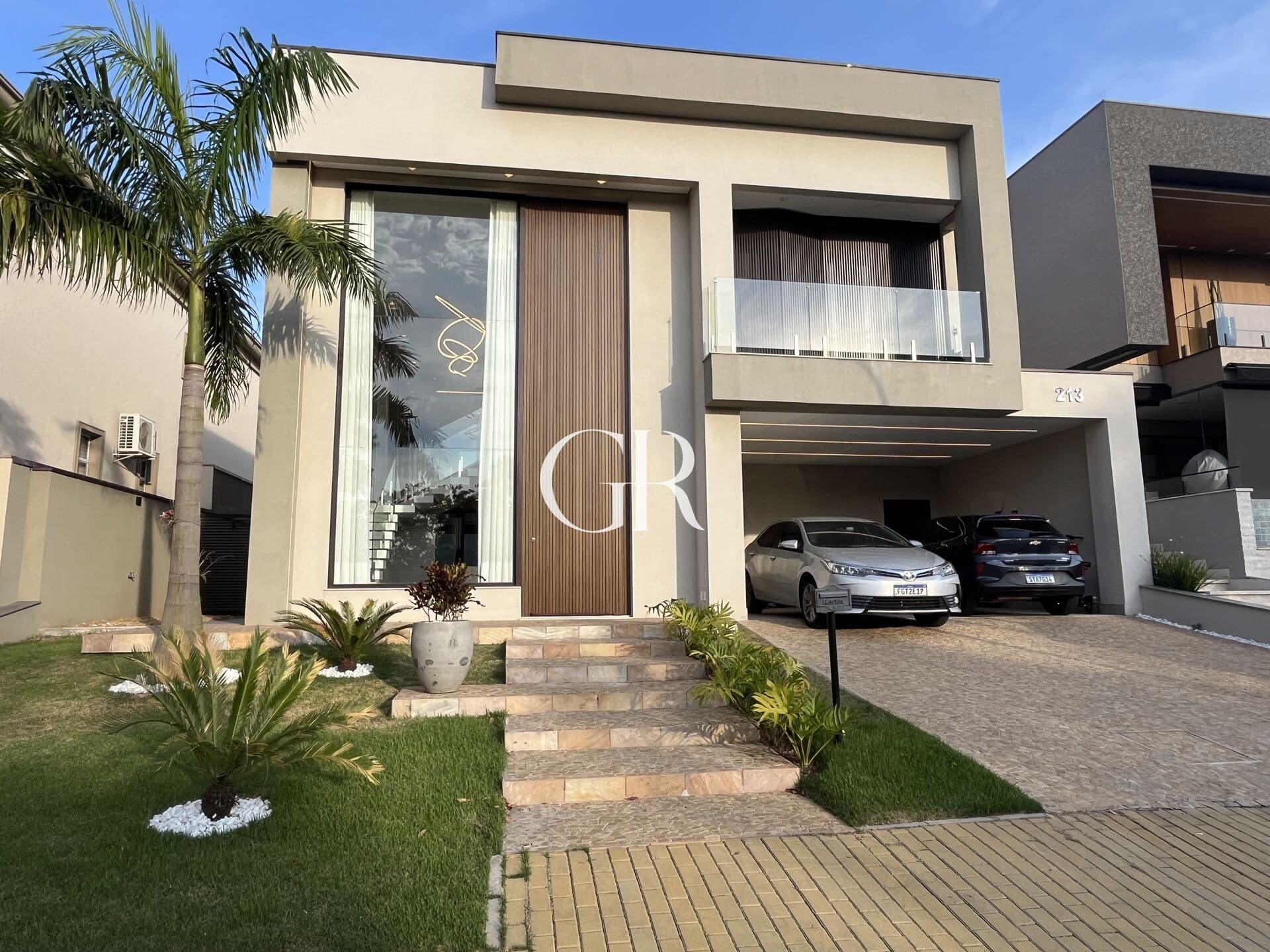🏡 Casa no Residencial Burle Marx – 349m² Mobiliada com Vista Permanente para Mata