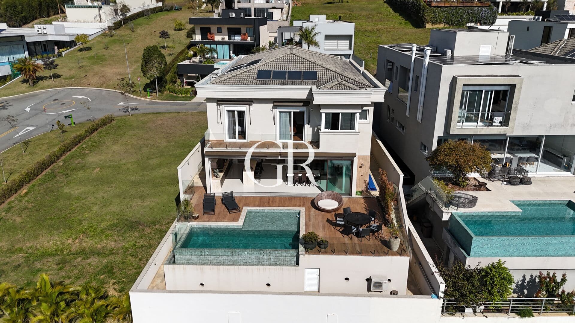 🏡 Gênesis II | 430m² | 4 Suítes | Vista para Reserva | Mobiliada e Decorada