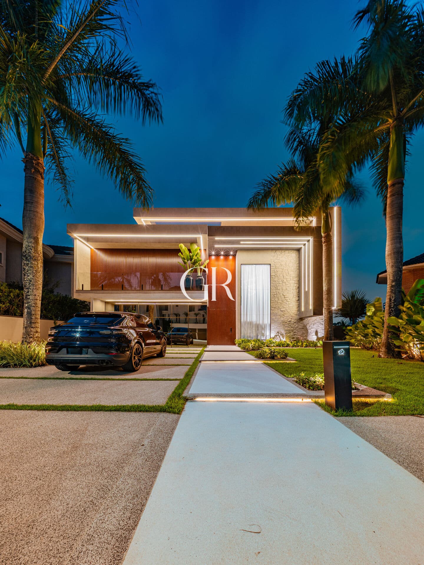 🏡 Residência Exclusiva | 724m² | 5 Suítes | Vista para a Mata | Cinema e Estúdio