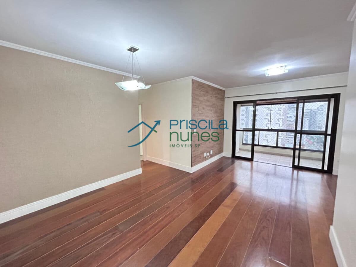Apartamento Vila Nova Conceição com 3 quartos, sendo 1 suíte, 102m²