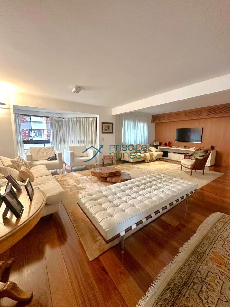 Apartamento Vila Nova Conceição com 3 quartos, sendo 3 suítes , 207m²