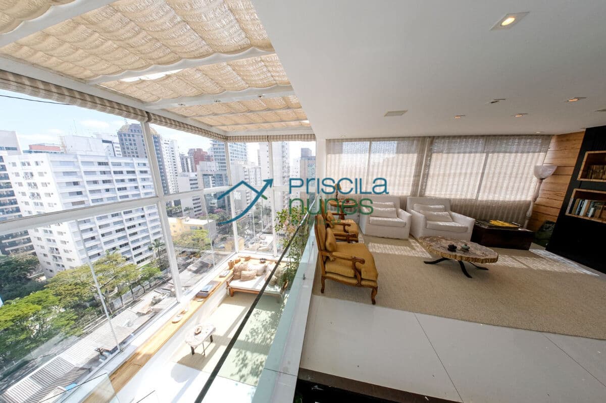 Cobertura Vila Nova Conceição com 4 quartos, sendo 2 suítes, 400m²