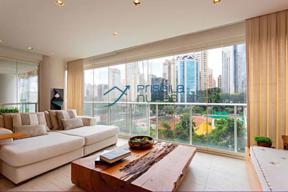 Apartamento em São Paulo - Itaim Bibi