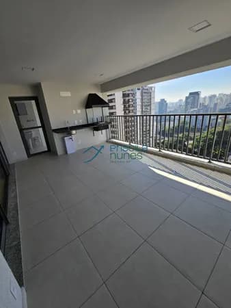 Apartamento Pompeia em Andar Alto com vista