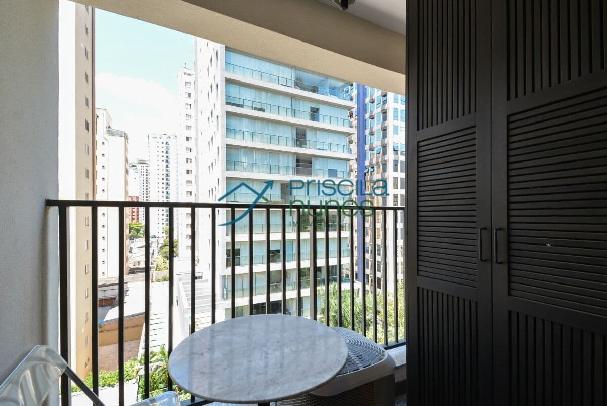 Studio Moema mobiliado para venda com 1 quarto, 28m²