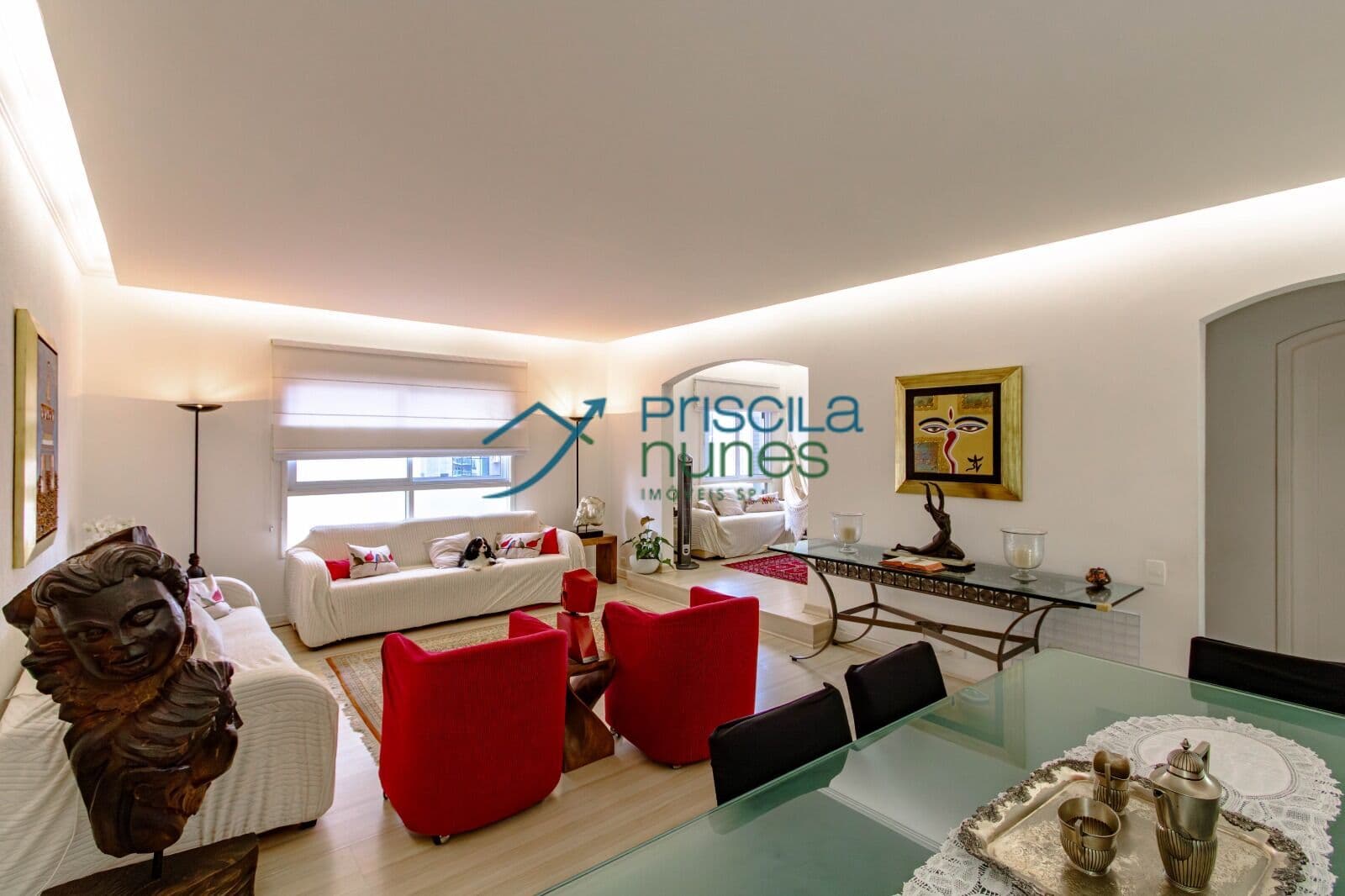 Apartamento Itaim com sol a manhã e ventilação cruzada em 145m²