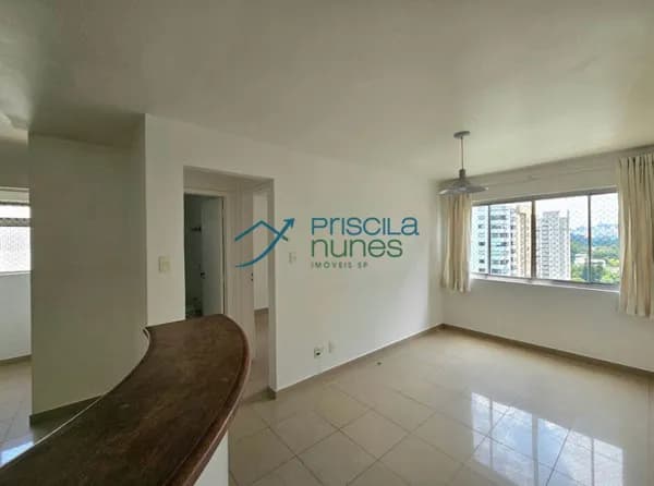 Apartamento em Moema com 40m² com Vaga