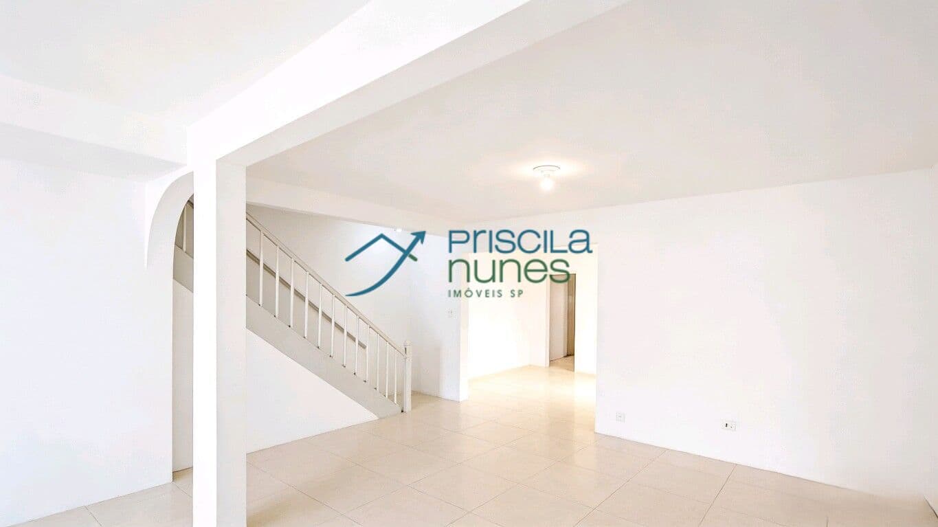 Casa Sobrado Vila Mariana 230 metros privativos e 5 dormitórios sendo 2 suítes e 3 vagas