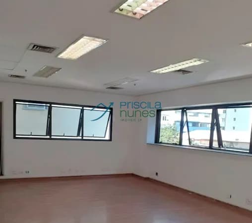 Sala Comercial a 2 quadras do Metro Trianon Masp