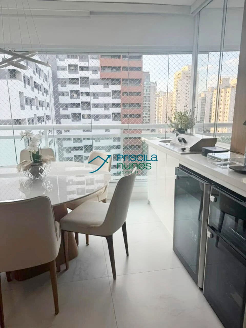 Apartamento Vila Olimpia com Sofisticação e Bom Gosto