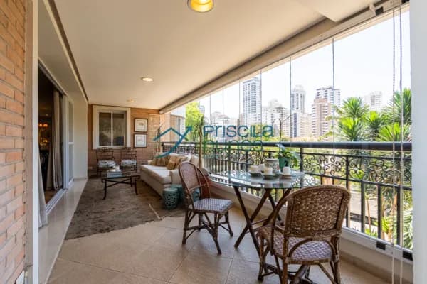 Apartamento Perdizes com 4 quartos, sendo 3 suítes, 330m²
