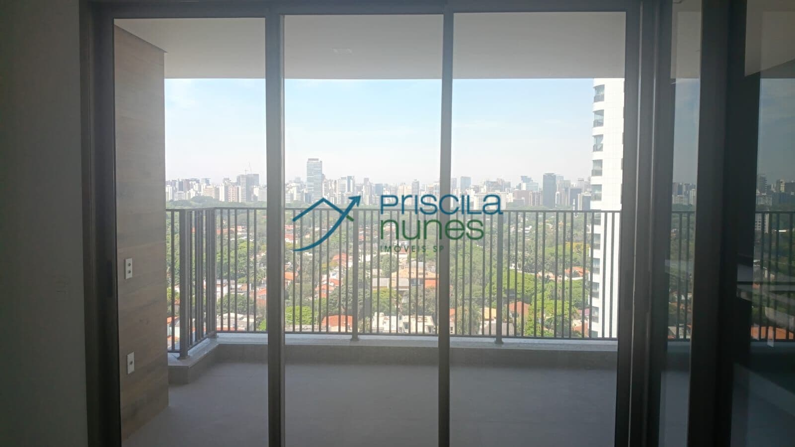 Apartamento em Pinheiros Novo 2 dormitórios sendo 1 suíte 1 vaga em Andar Alto com Vista