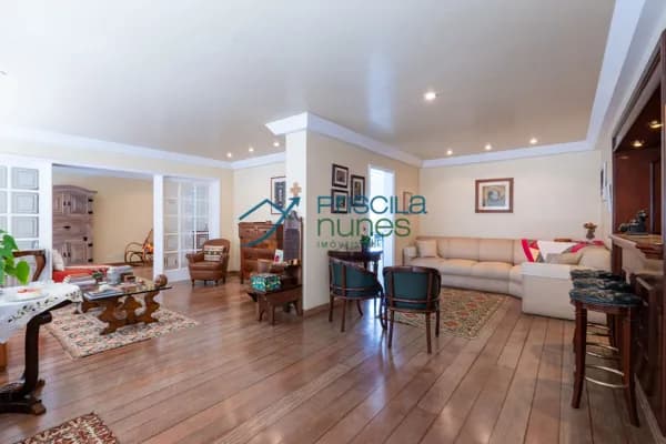 Apartamento Pinheiros com 4 quartos, sendo 2 suítes, 224m²
