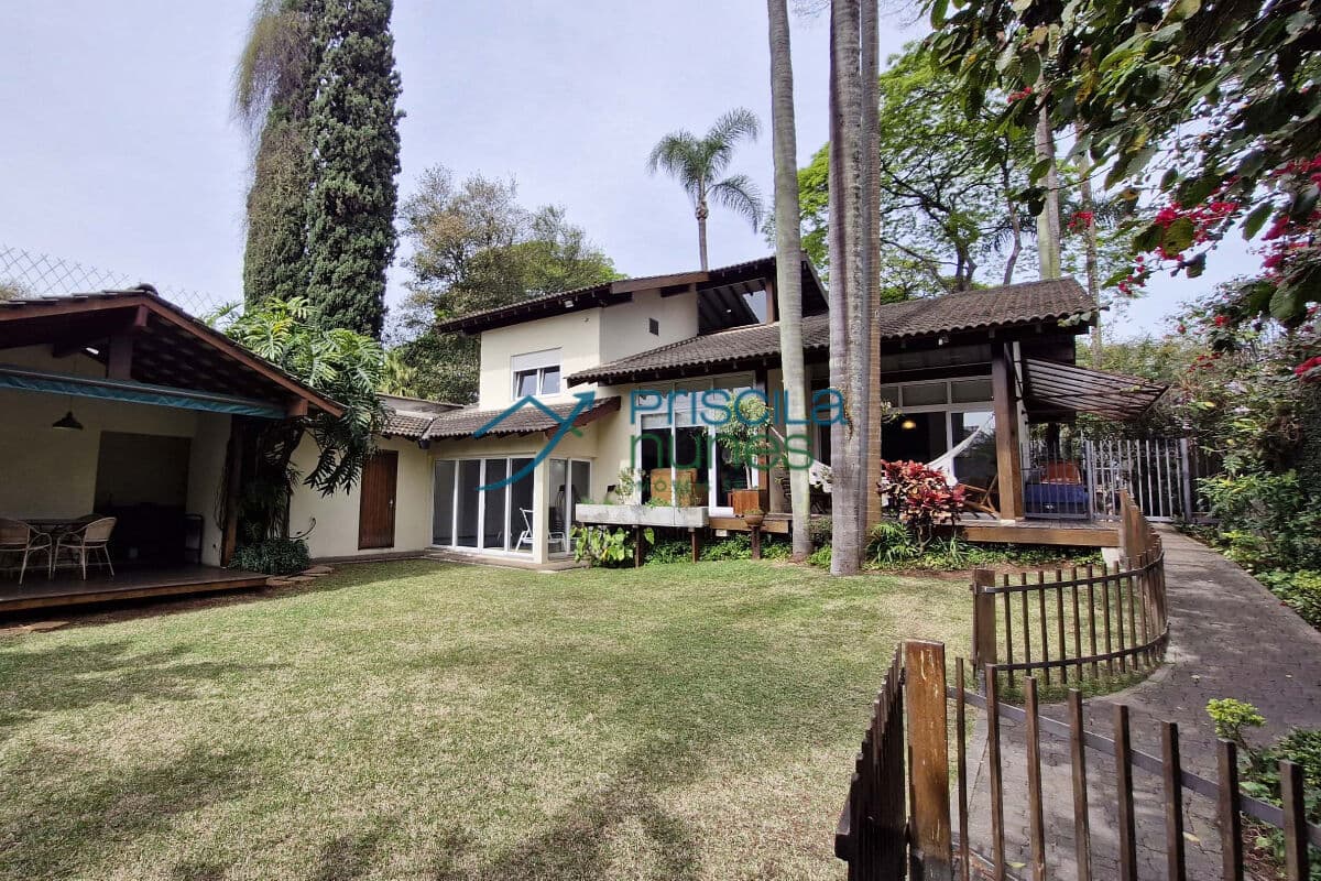Casa Brooklin Paulista com 2 quartos, sendo 2 suítes, 256m
