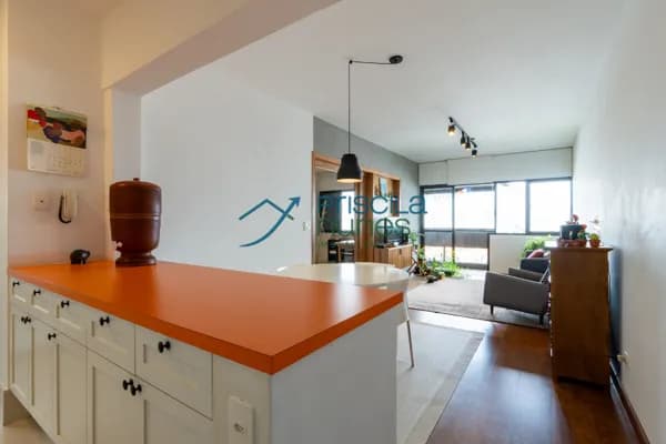 Apartamento Alto com Localização Cobiçada