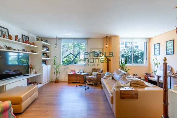 Apartamento Jardim Paulista com 3 quartos, sendo 1 suíte, 166m²