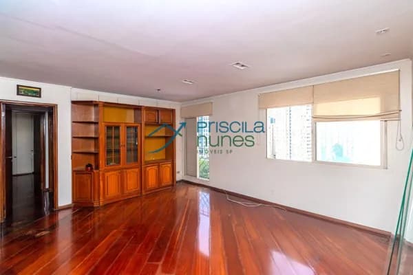 Apartamento Moema com 2 quartos , 80m²