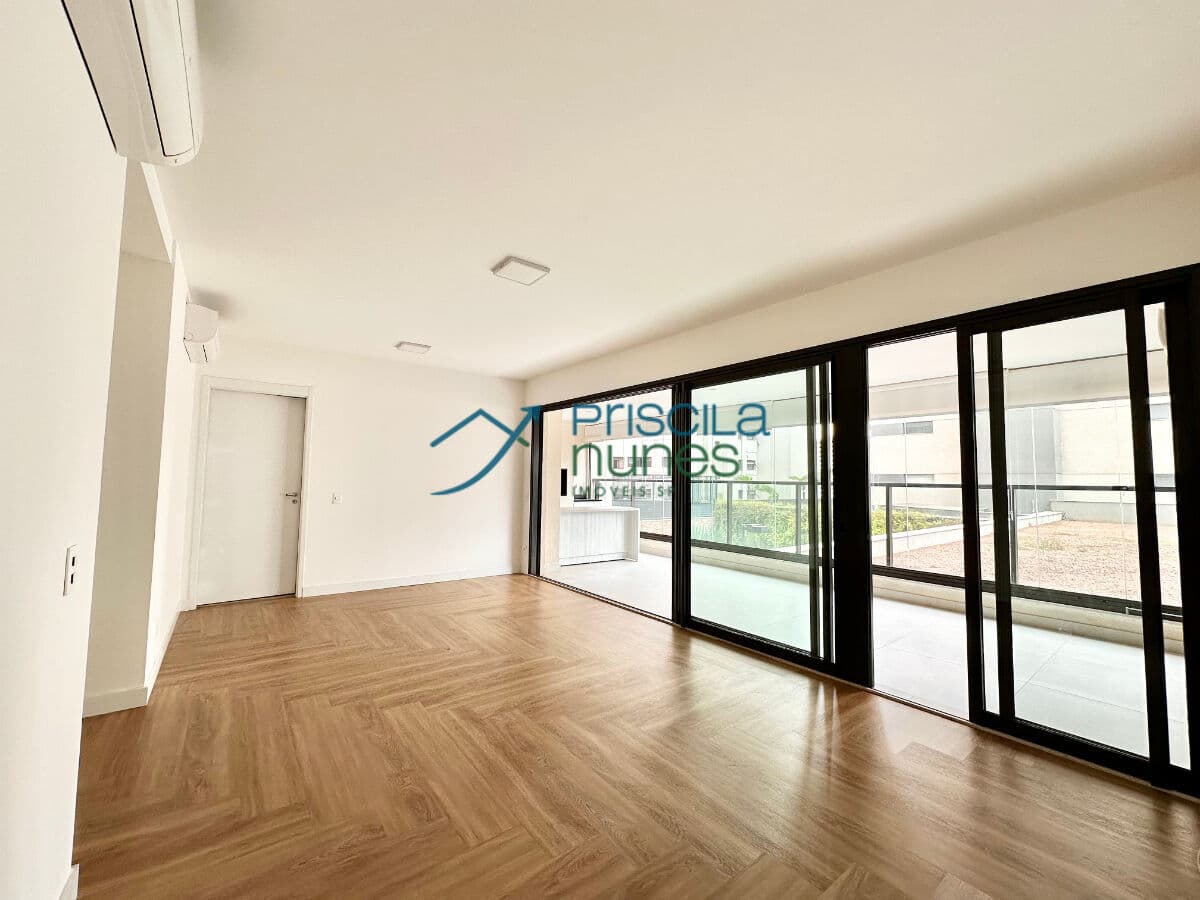 Apartamento Vila Mariana com 3 quartos, sendo 3 suítes, 142m²
