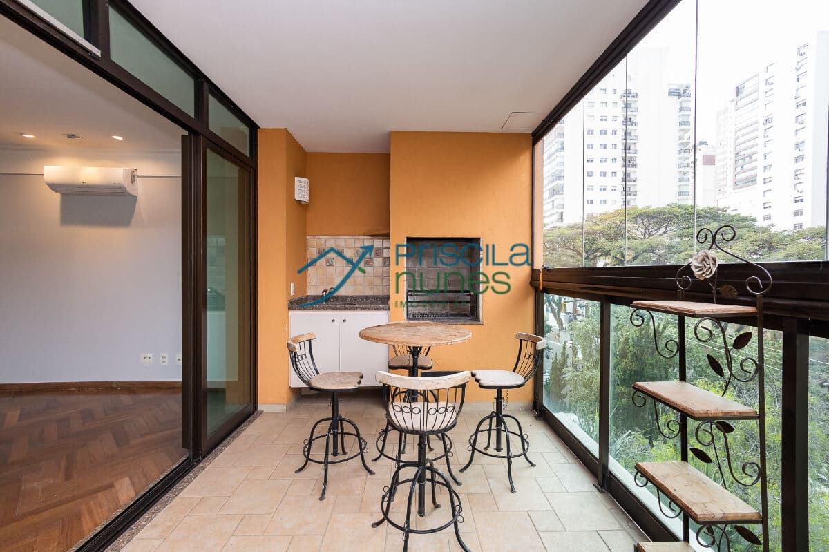 Apartamento Paraíso com 3 quartos, sendo 1 suíte, 151m²