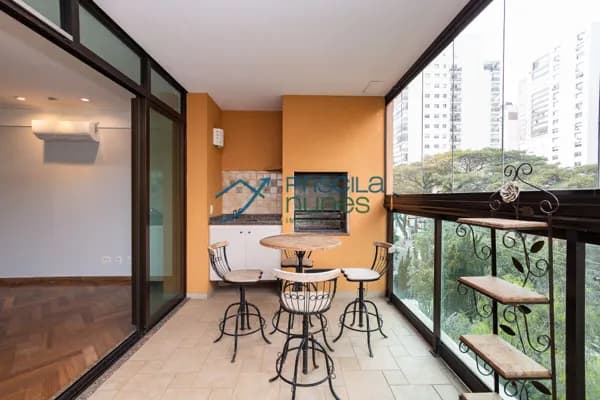 Apartamento Paraíso com 3 quartos, sendo 1 suíte, 151m²