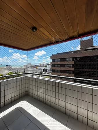 Apartamento 300 metros do mar