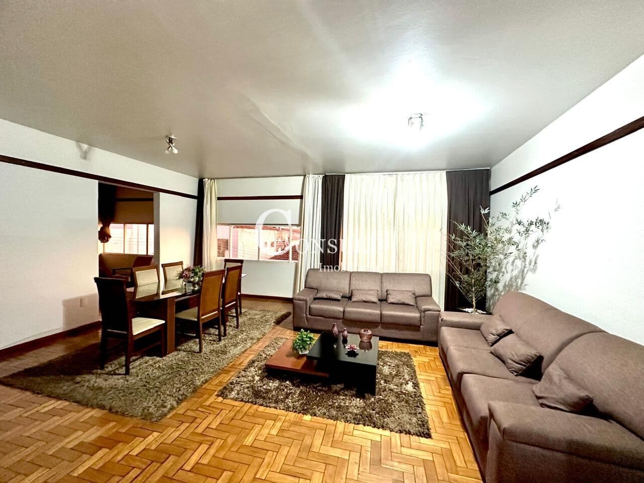 Apartamento Com área externa em Centro, Araguari/MG