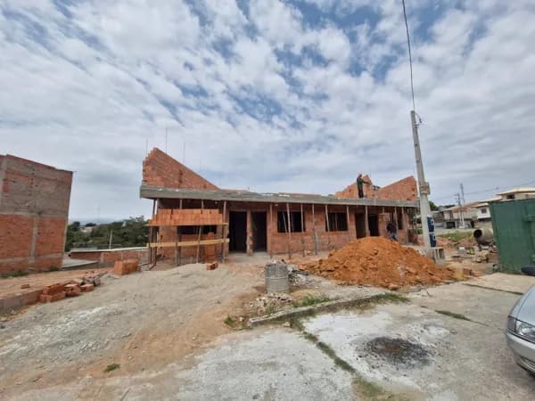 Casa à venda no bairro Aparecidinha em Sorocaba/SP