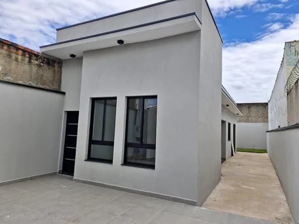 Casa à venda no bairro Jardim Marília em Salto/SP
