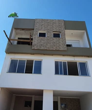 Casa Padrão para Venda em Guarujá Porto Alegre-RS