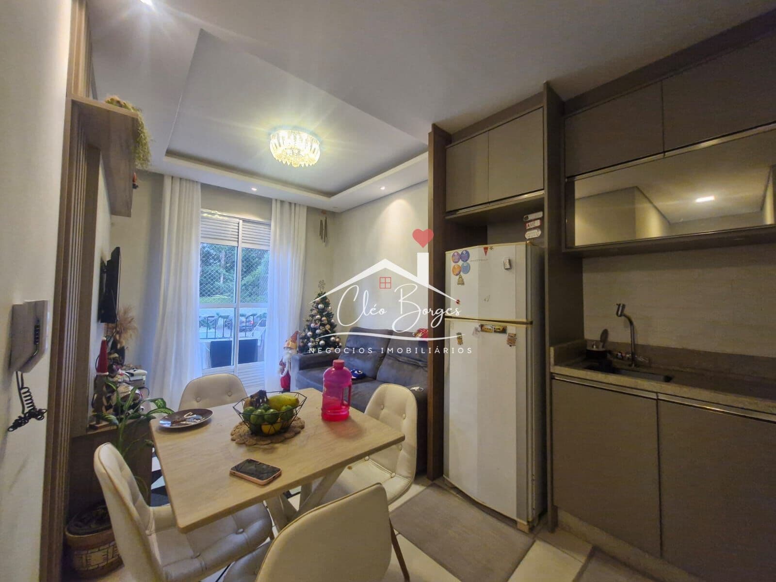 Apartamento 02 dormitórios na Praia de Fora, Palhoça-SC